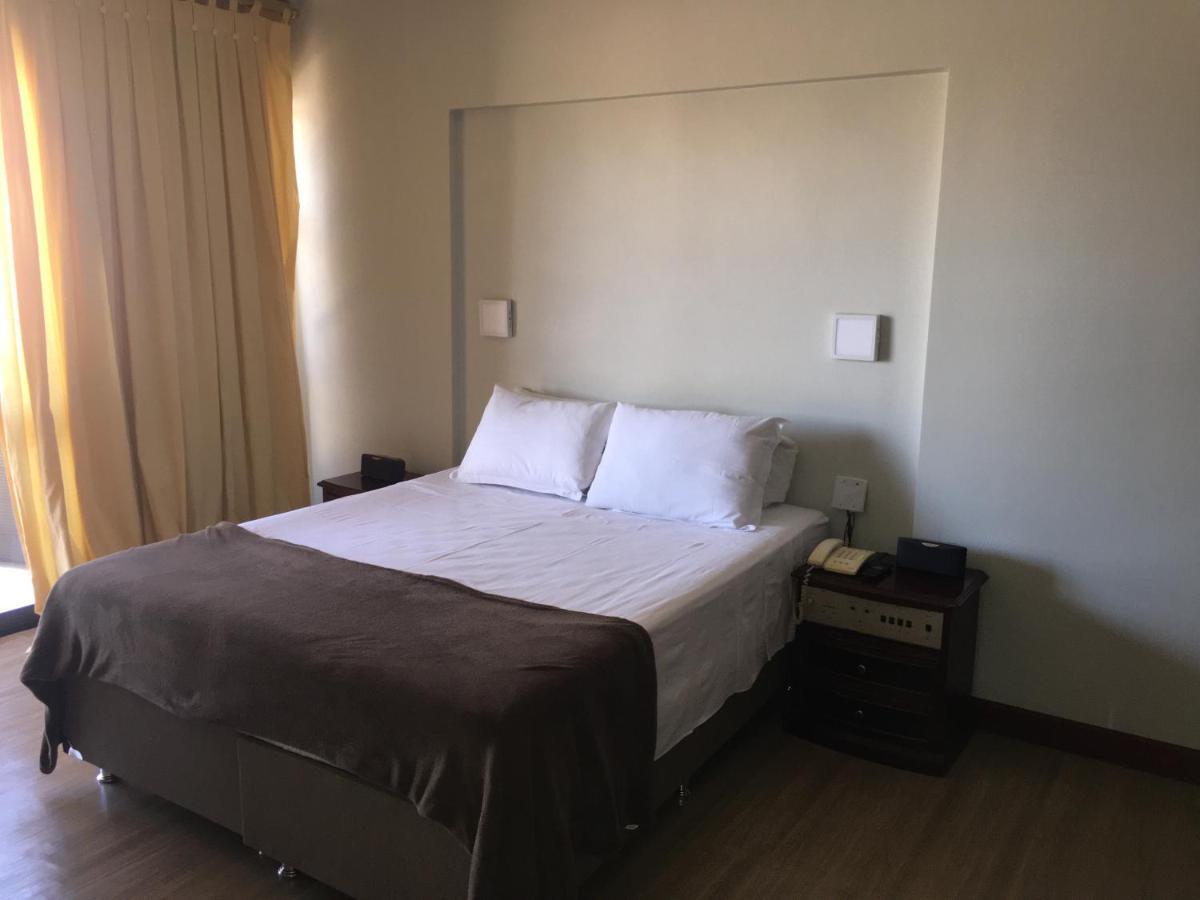 Apart Hotel No Coracao De Brasilia Kubitschek Plaza Exterior foto